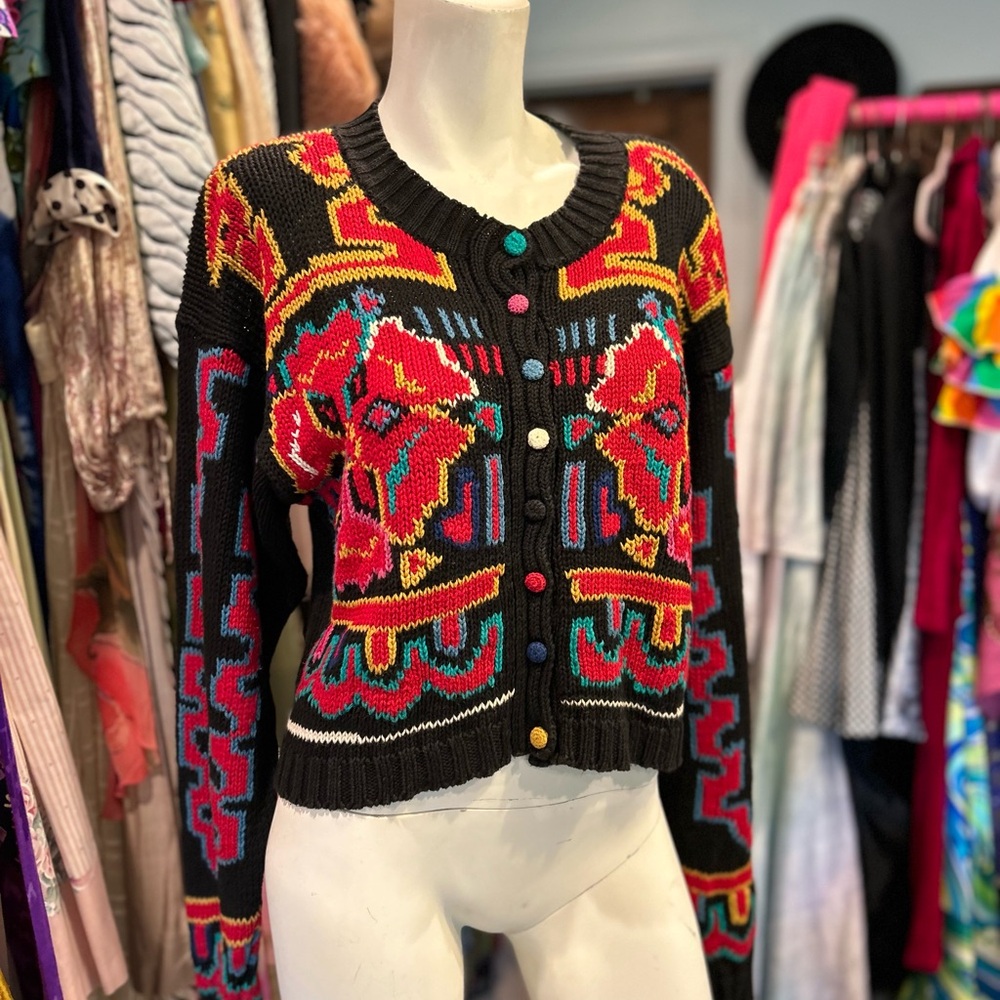 AWESOME 90s Cropped Sweater - Picture 9 of 12